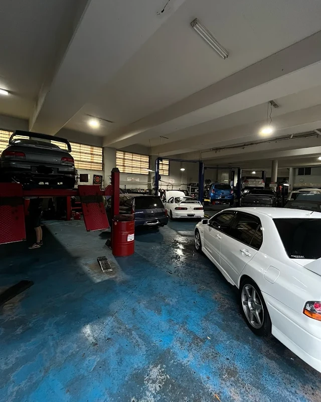 Vehicle being serviced in the Memmotts workshop (photo 13)