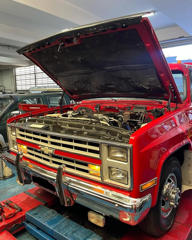 Vehicle being serviced in the Memmotts workshop (photo 11)