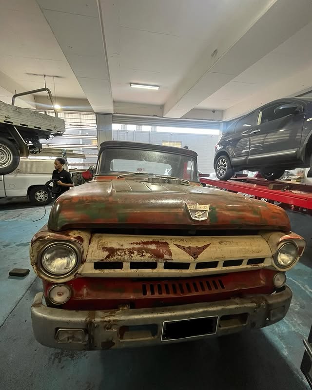 Vehicle being serviced in the Memmotts workshop (photo 7)